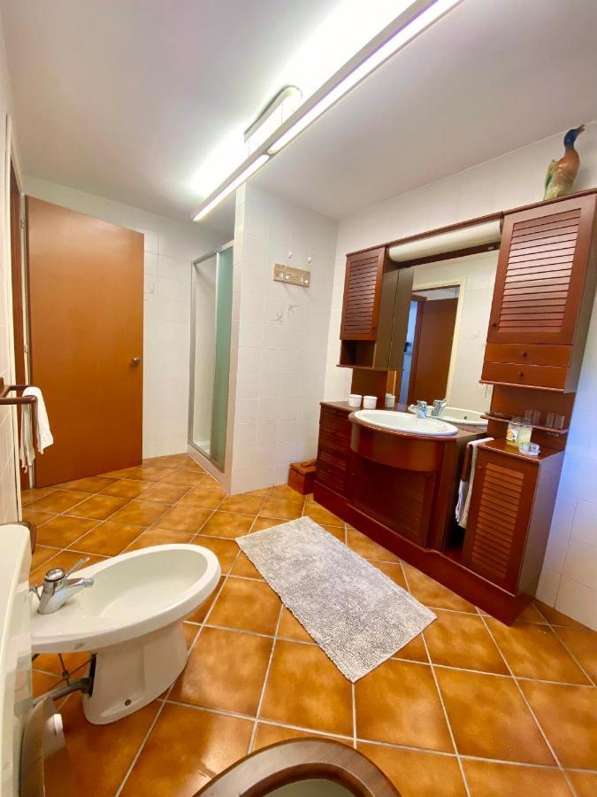 La Casetta Dalla Porta Rossa Nebbiuno Luaran gambar